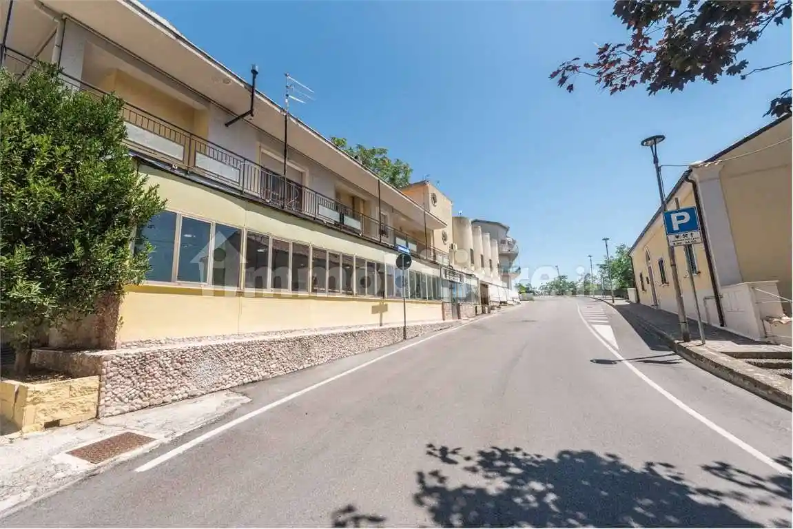 Palazzo - Edificio in Vendita - foto 2