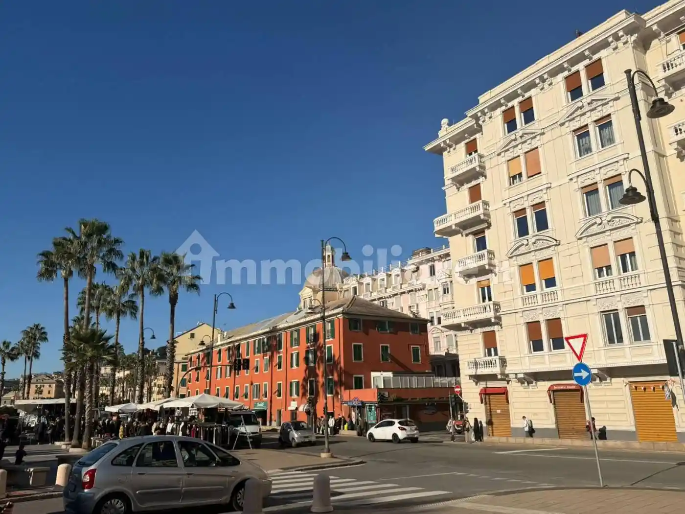 Appartamento in vendita a Genova