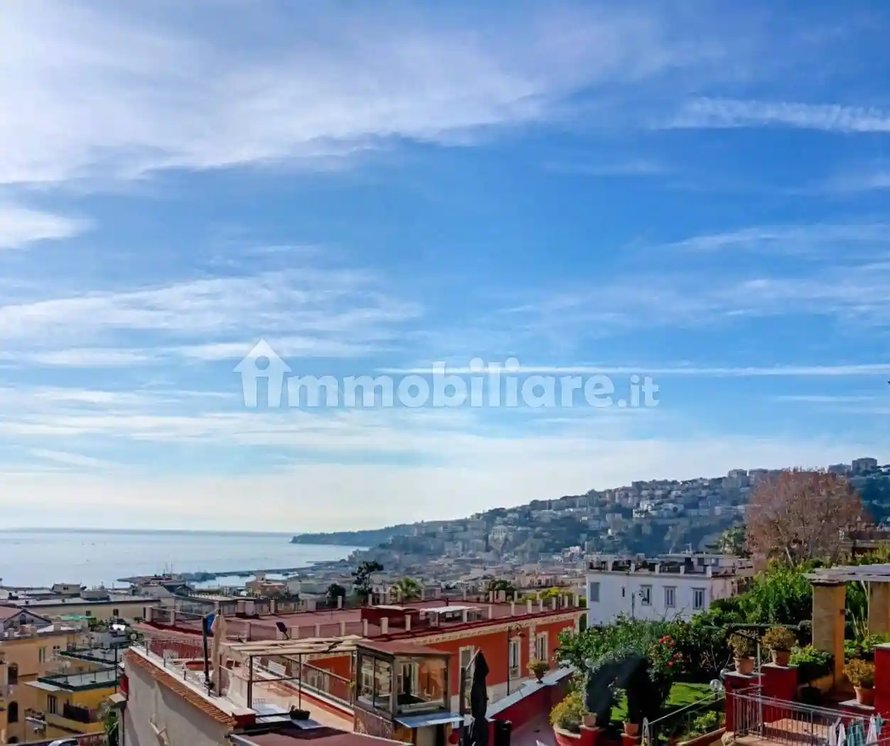 Appartamento in affitto a Napoli