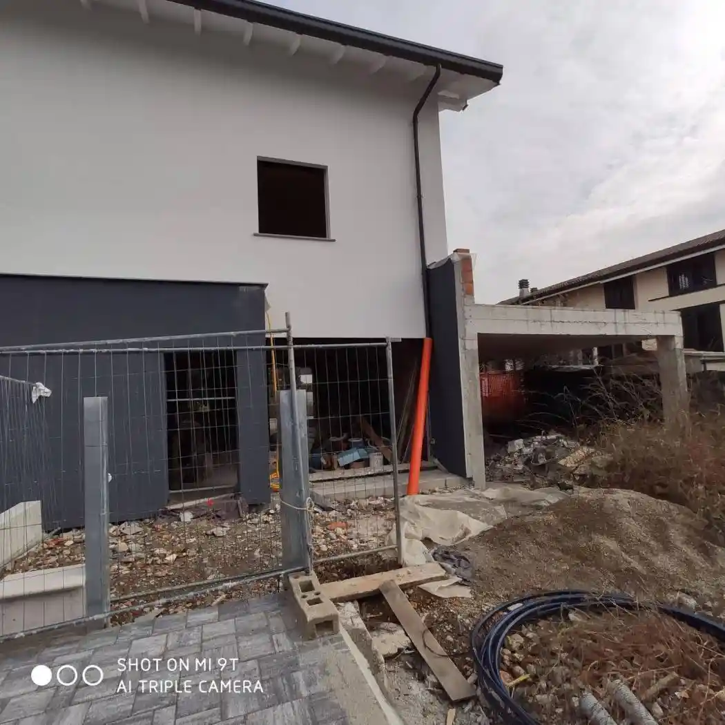 Villa in vendita a Lazzate