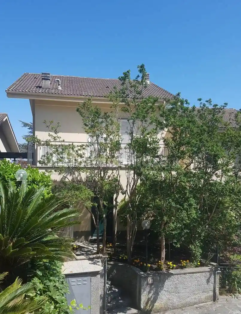 Villa in vendita a Varazze