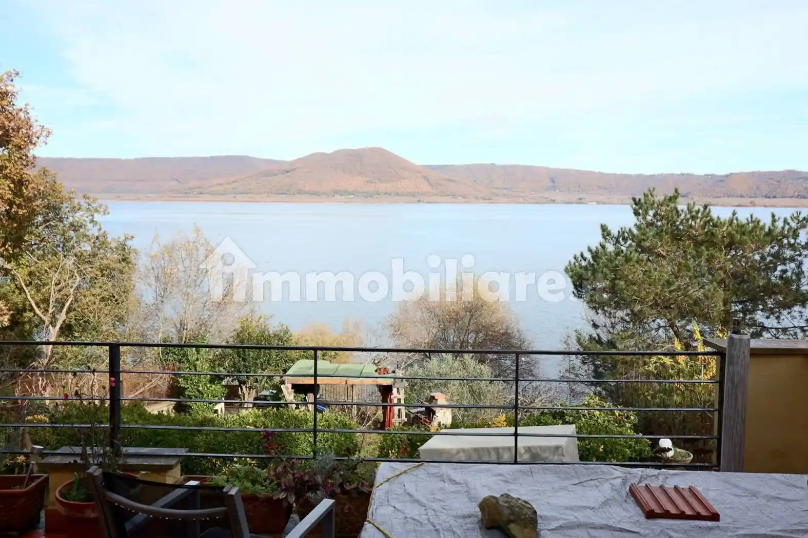 Villa in vendita a Ronciglione