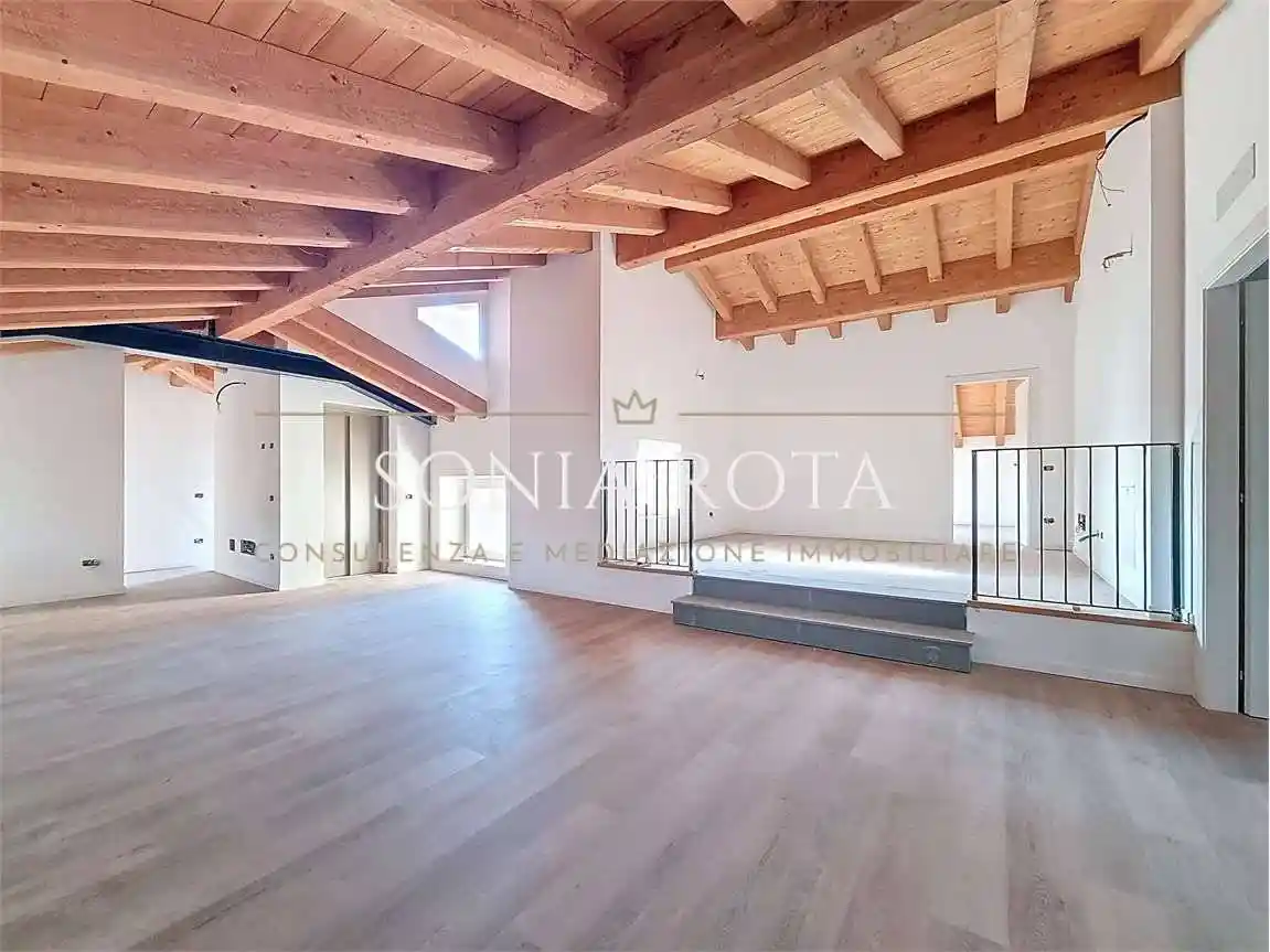 Attico - Mansarda in vendita a Stezzano