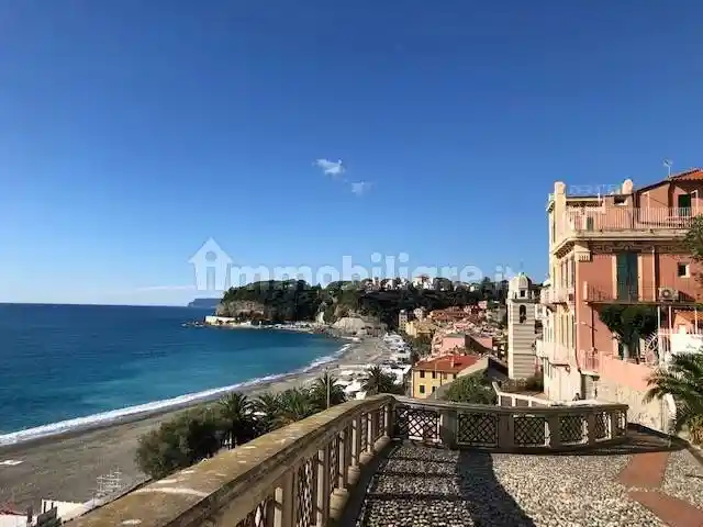 Attico - Mansarda in affitto a Celle Ligure