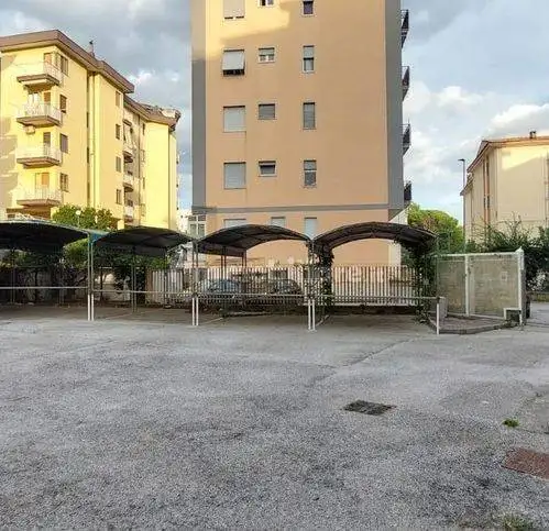 Appartamento in vendita a Salerno