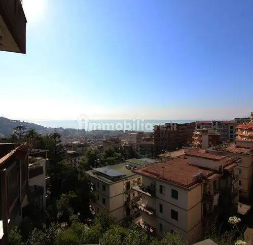 Appartamento in vendita a Salerno