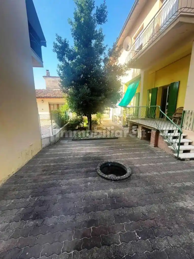 Villa in vendita a Massa Lombarda