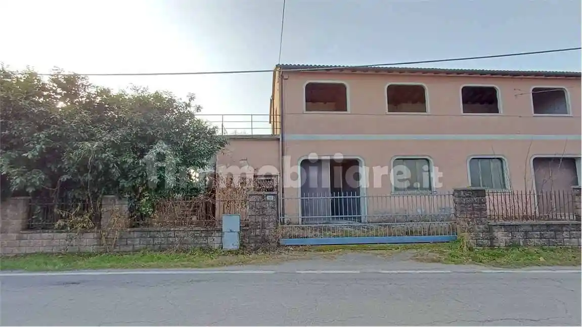 Palazzo - Edificio in vendita a Pieve di Soligo