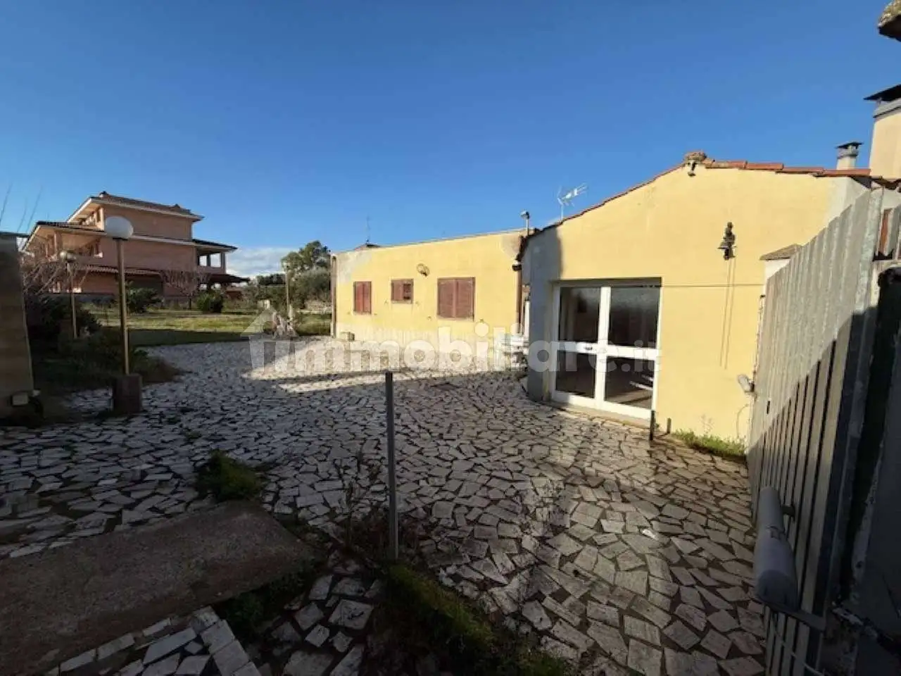 Villa in vendita a Roma