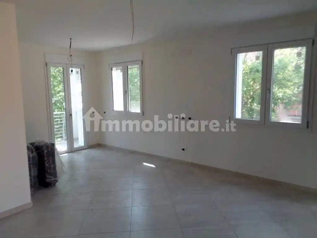 Casa indipendente in vendita a Modena