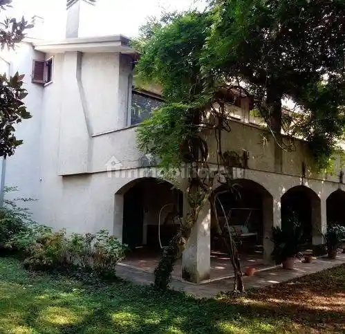 Villa in vendita a Selvazzano Dentro