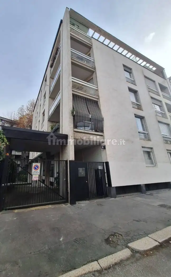 Appartamento in vendita a Milan