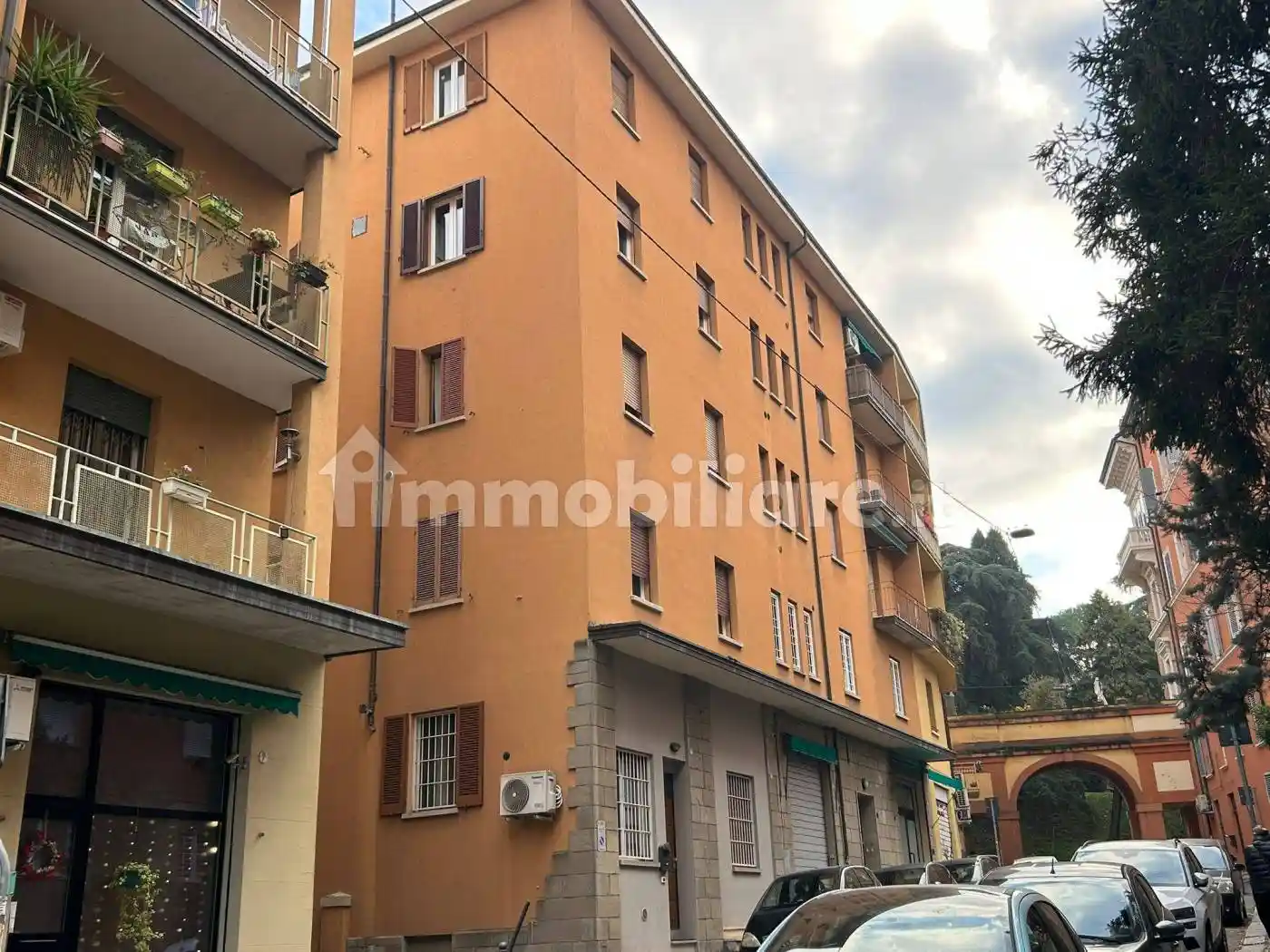 Appartamento in vendita a Bologna