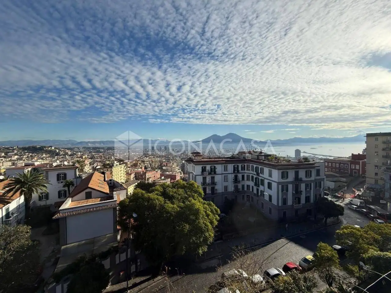 Appartamento in vendita a Napoli