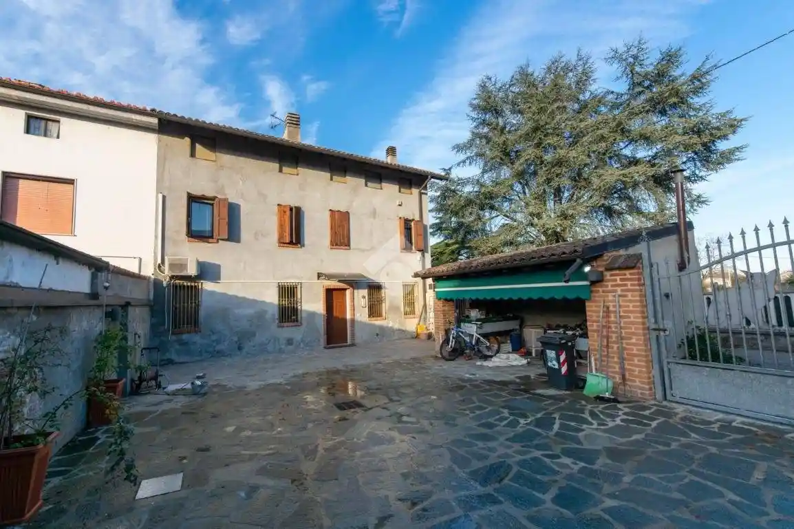 Casa indipendente in vendita a Morano sul Po