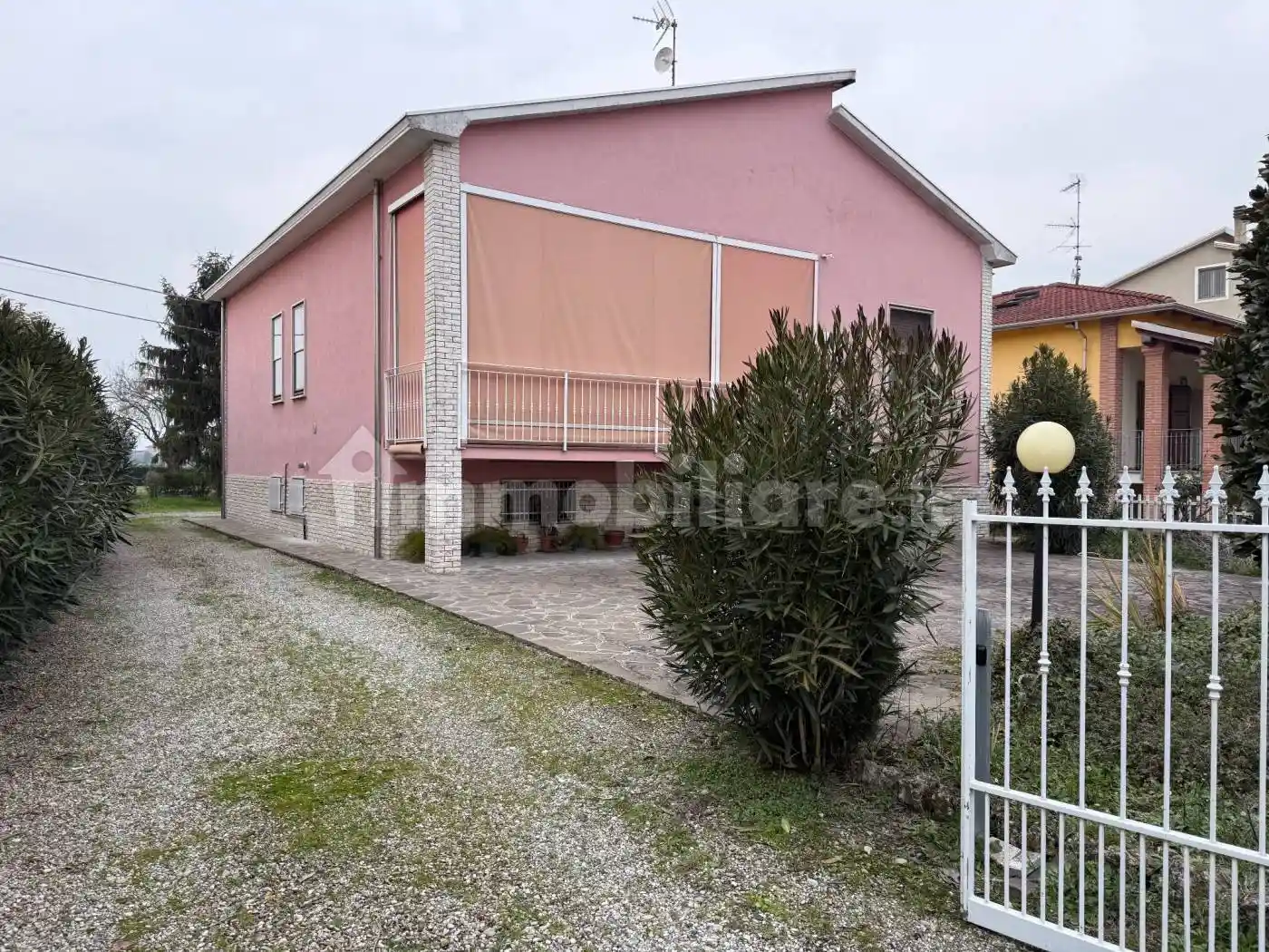Villa in vendita a Fidenza
