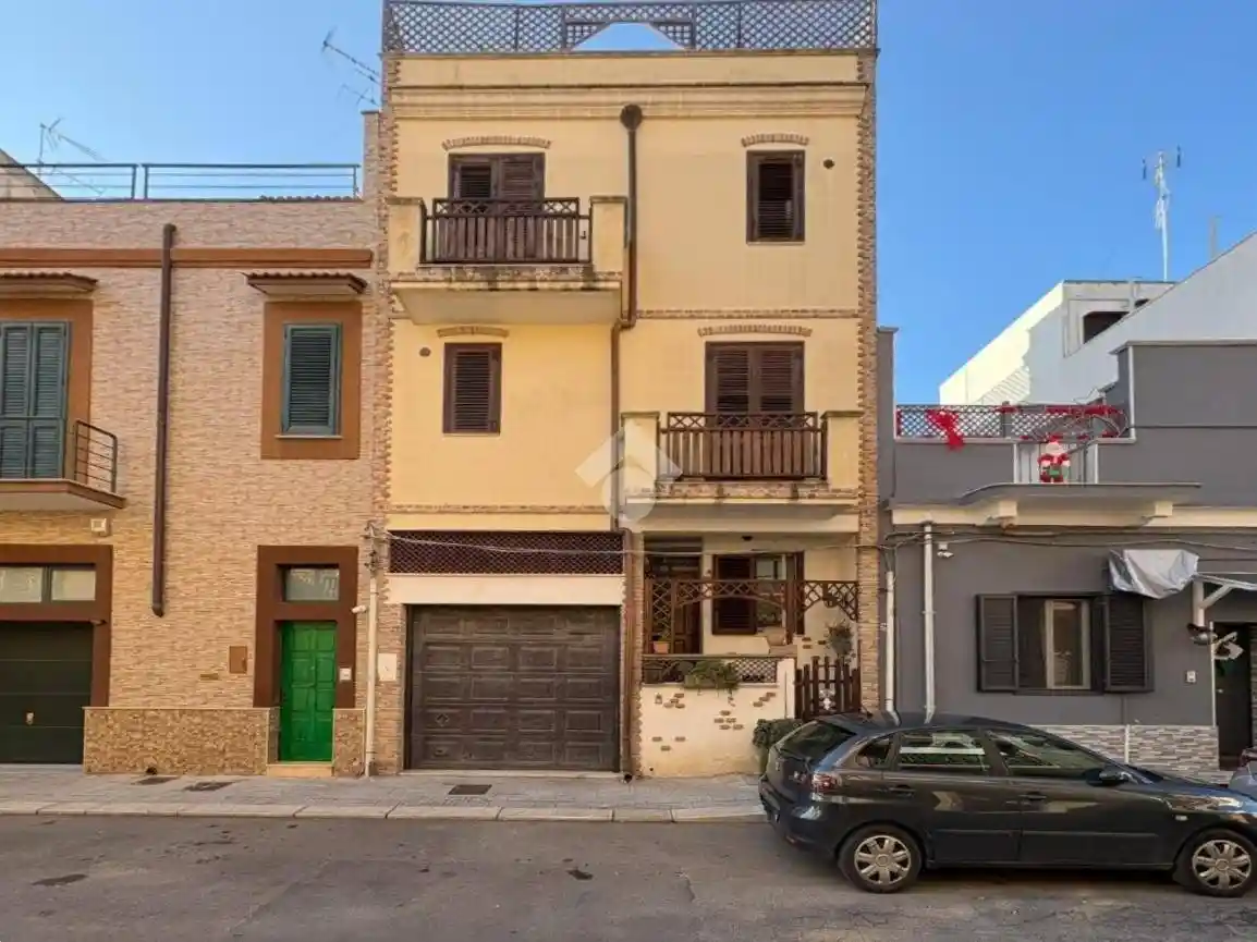 Casa indipendente in vendita a Brindisi