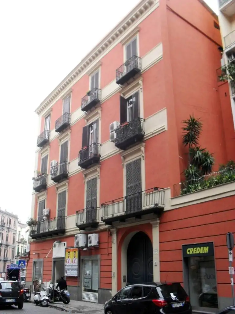 Appartamento in vendita a Napoli