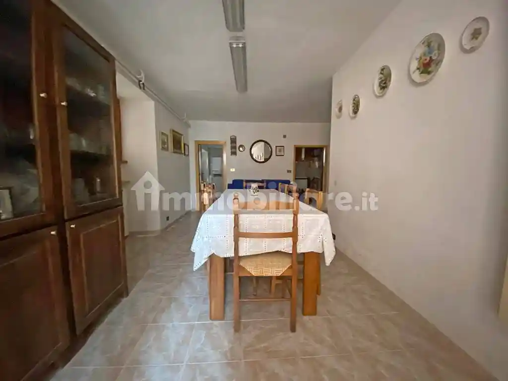 Terratetto unifamiliare via della Chiesa, Collebrincioni - Assergi, L'Aquila - foto 2