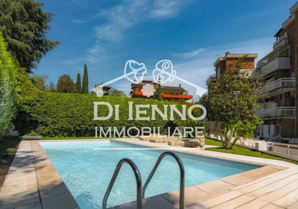 Appartamento in vendita a Roma