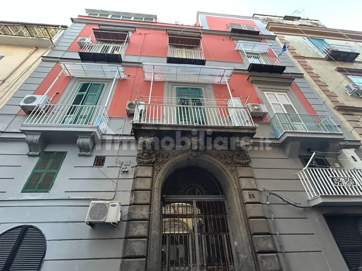 Appartamento in vendita a Napoli