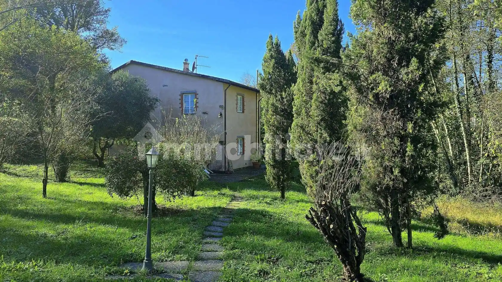 Villa in vendita a Borgo a Mozzano