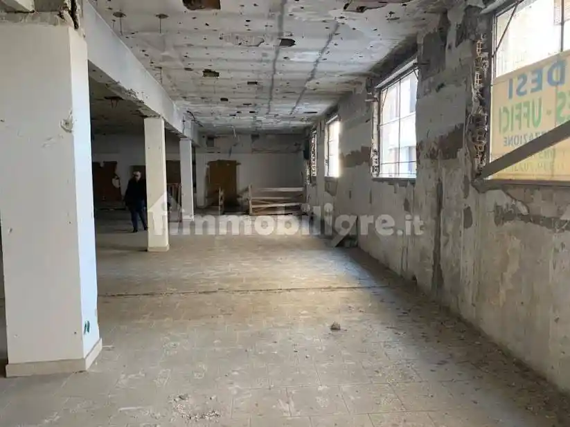 Palazzo - Edificio in Vendita - foto 2