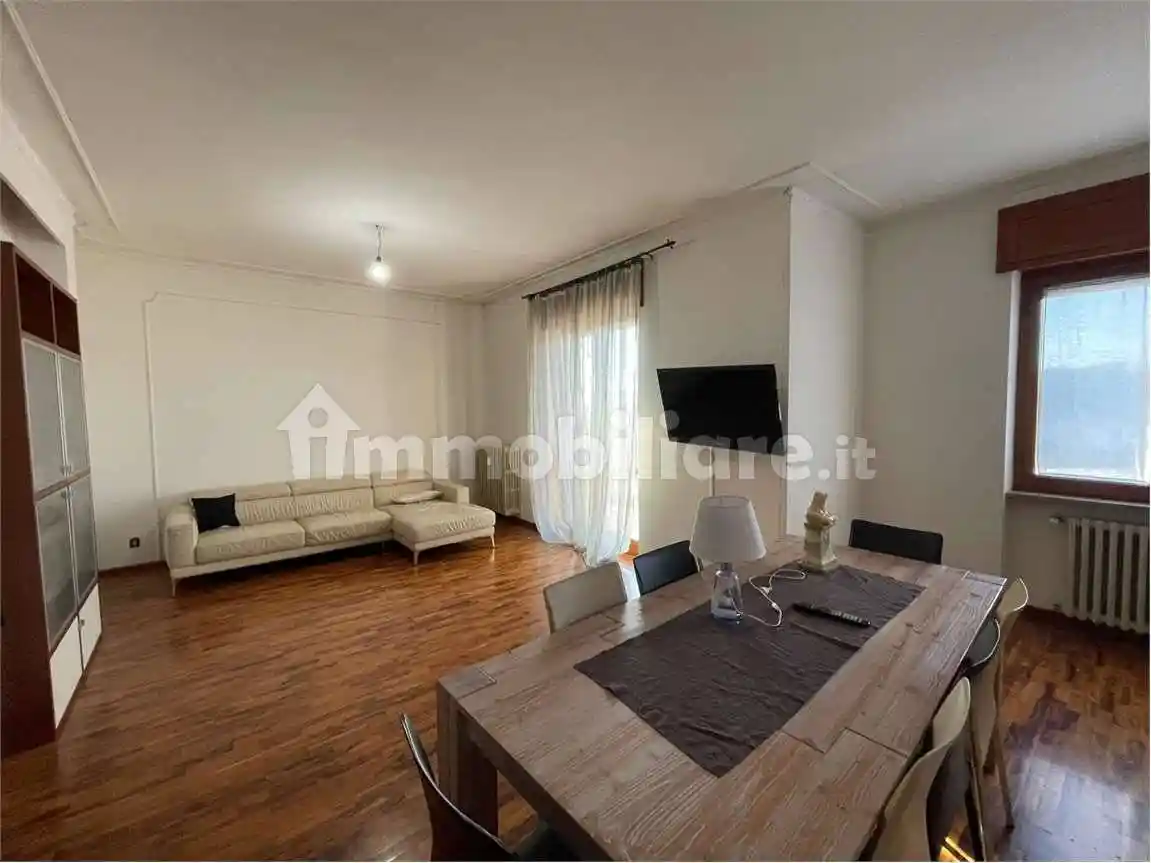 Appartamento in vendita a Nizza Monferrato