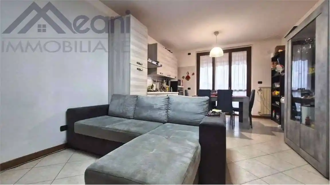 Appartamento in vendita a Locate di Triulzi