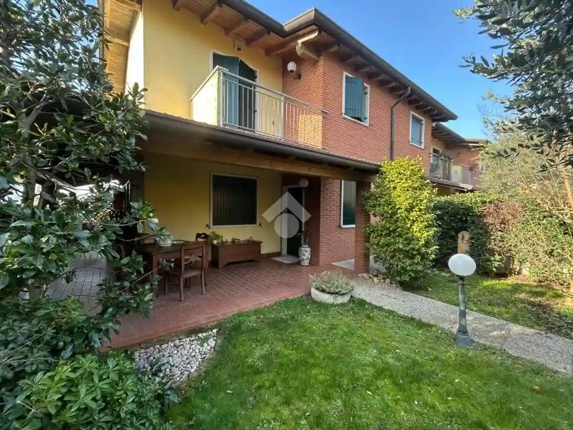 Villetta a schiera - foto 2