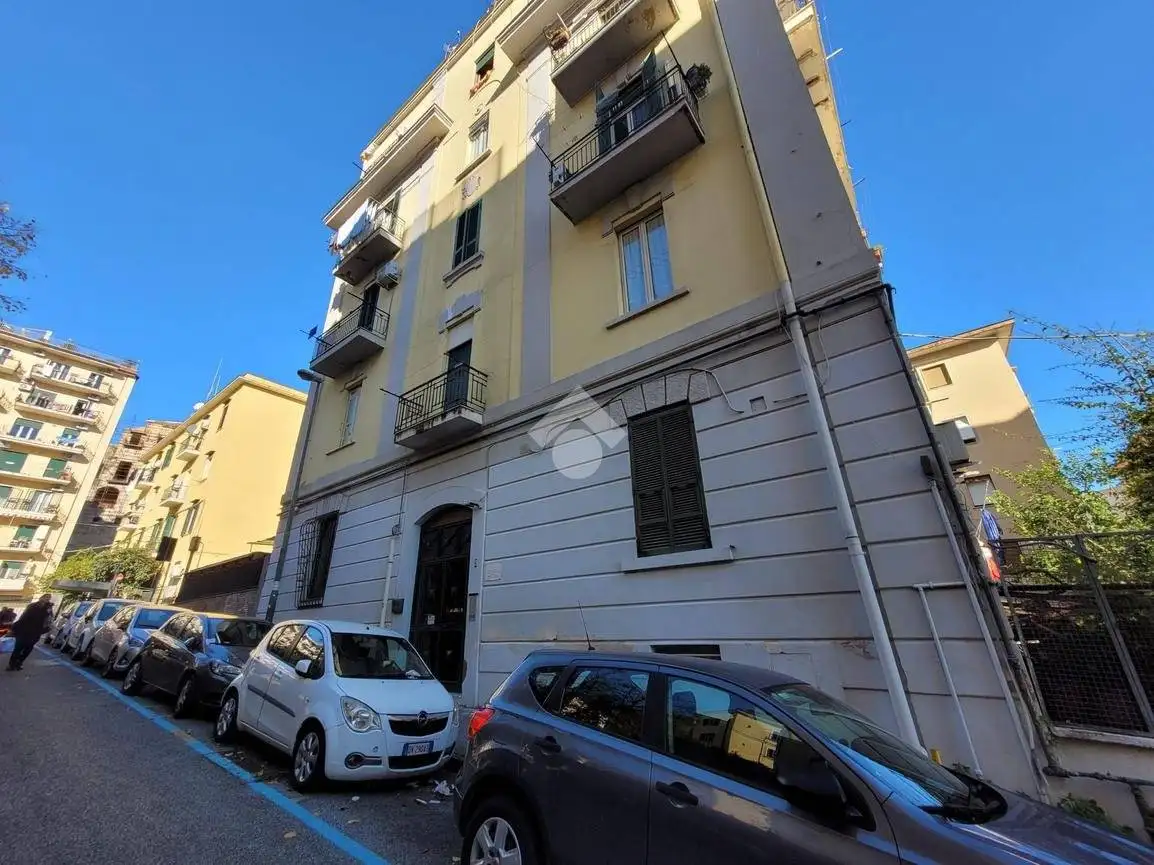 Appartamento in affitto a Napoli