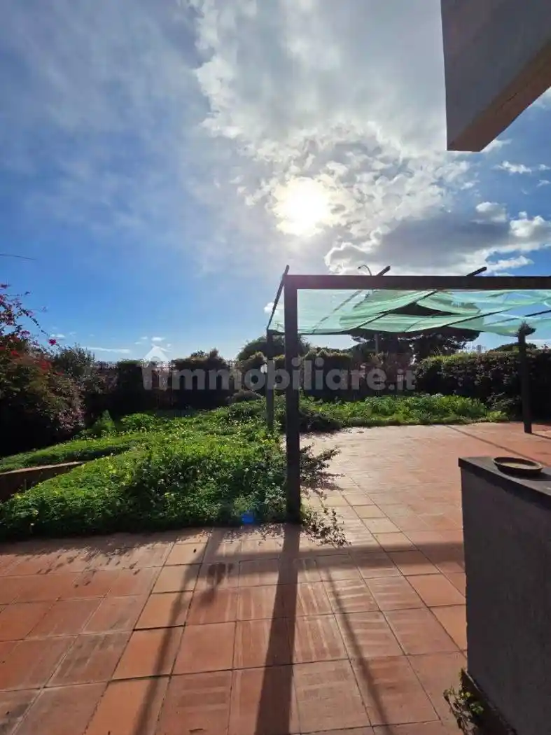 Appartamento in affitto a Aci Castello