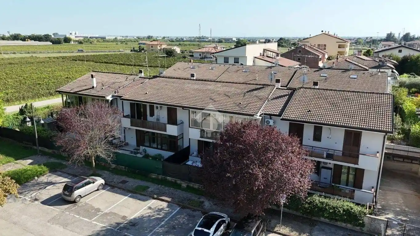 Appartamento in vendita a Lavagno