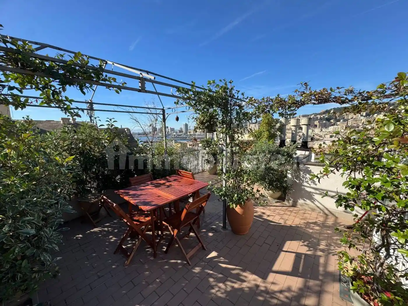 Appartamento in vendita a Genova