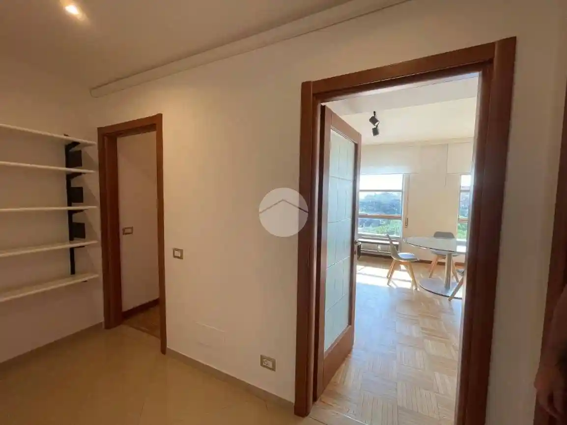 Bilocale buono stato, sesto piano, Eur, Roma - foto 2