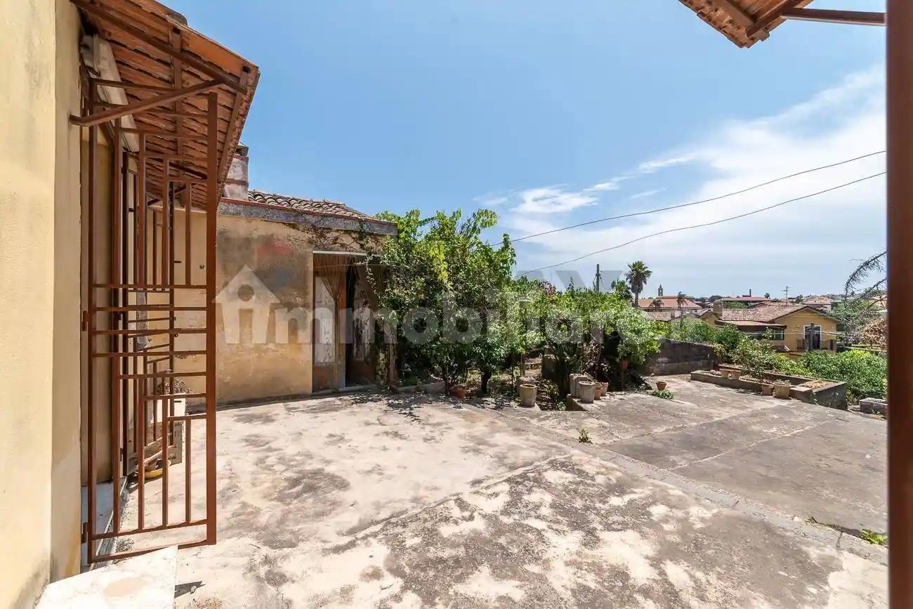 Casa indipendente in vendita a Aci Bonaccorsi