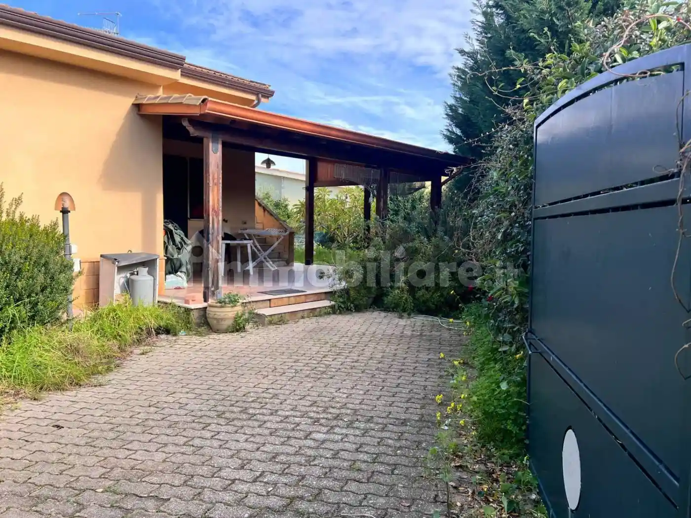 Villa in vendita a Campofelice di Roccella