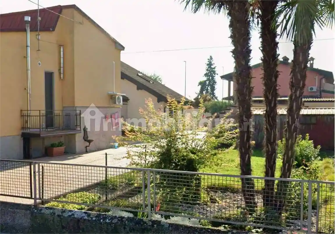 Villa in vendita a Salvirola