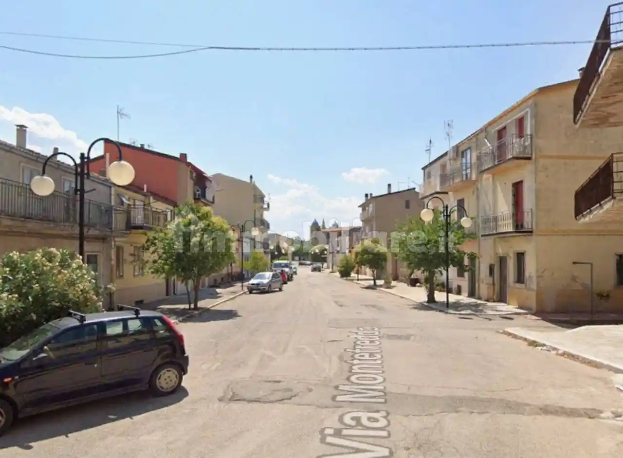 Appartamento all'asta via Montefreddo, Genzano di Lucania - foto 2