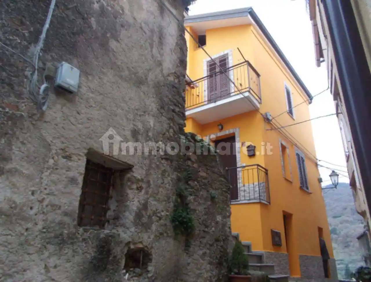 Appartamento all'asta corso Vittorio Emanuele III, Gimigliano - foto 2