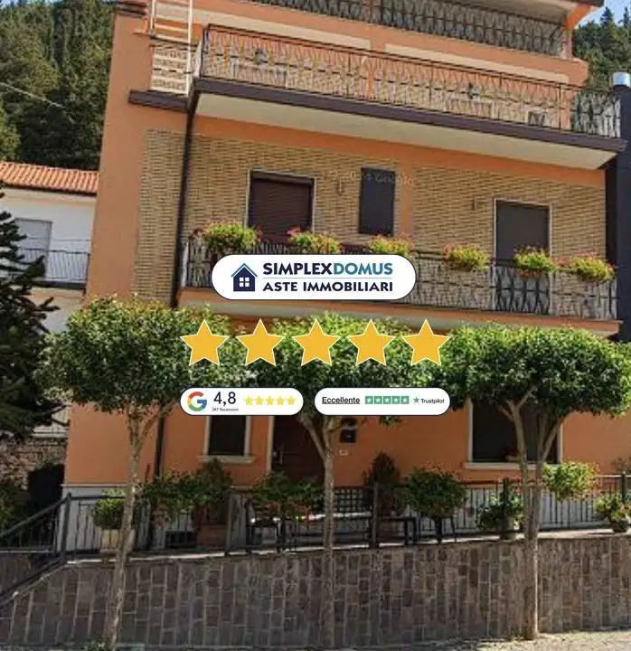 Appartamento in vendita a San Nicola Baronia