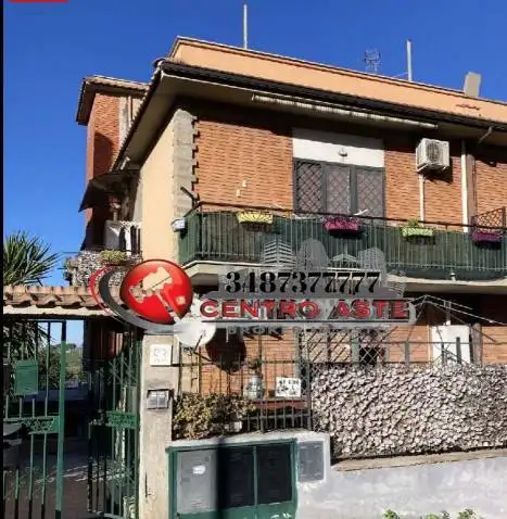 Appartamento in asta a Roma