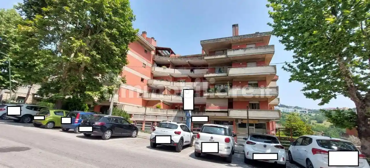 Appartamento all'asta viale Giovanni Bovio, Teramo - foto 2