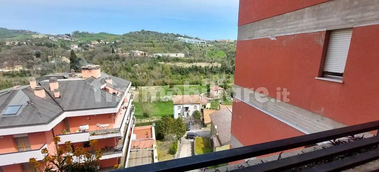 Appartamento all'asta viale Giovanni Bovio, Teramo - foto 5