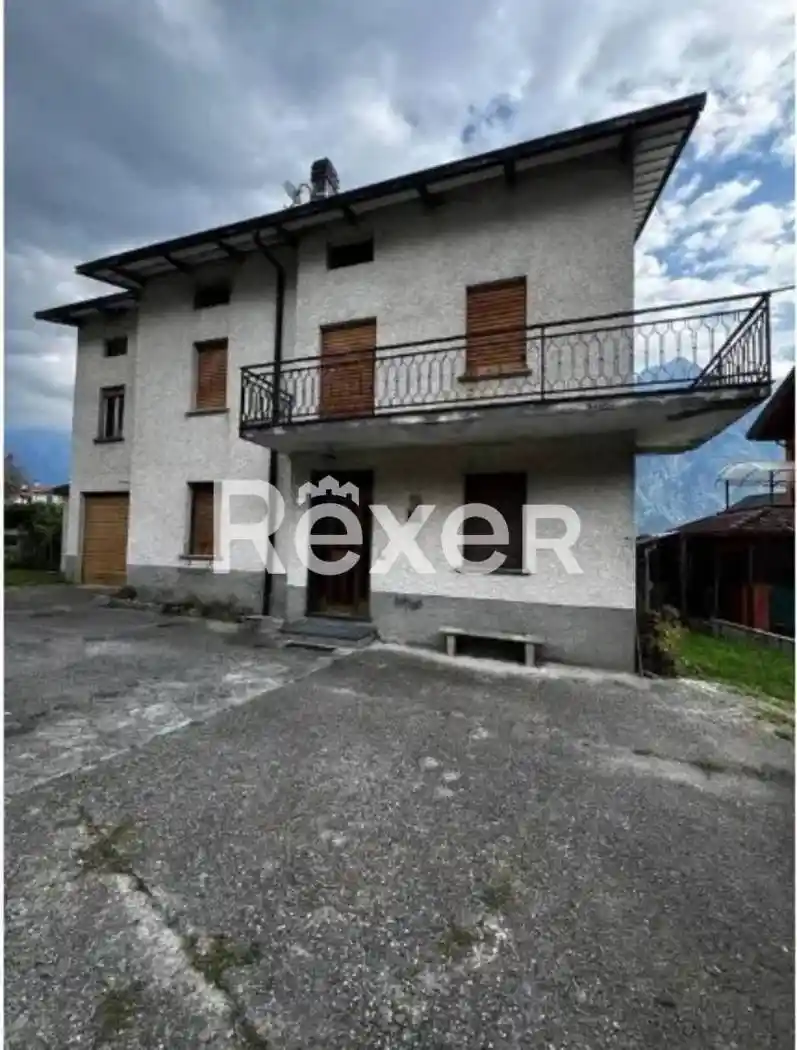 Casa indipendente in vendita a Samolaco