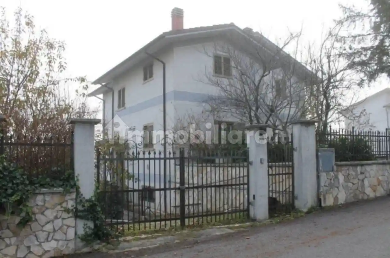 Villa all'asta via San Pio, Castel di Ieri - foto 2