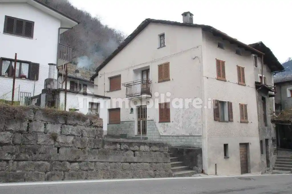 Casa indipendente in vendita a Chiavenna