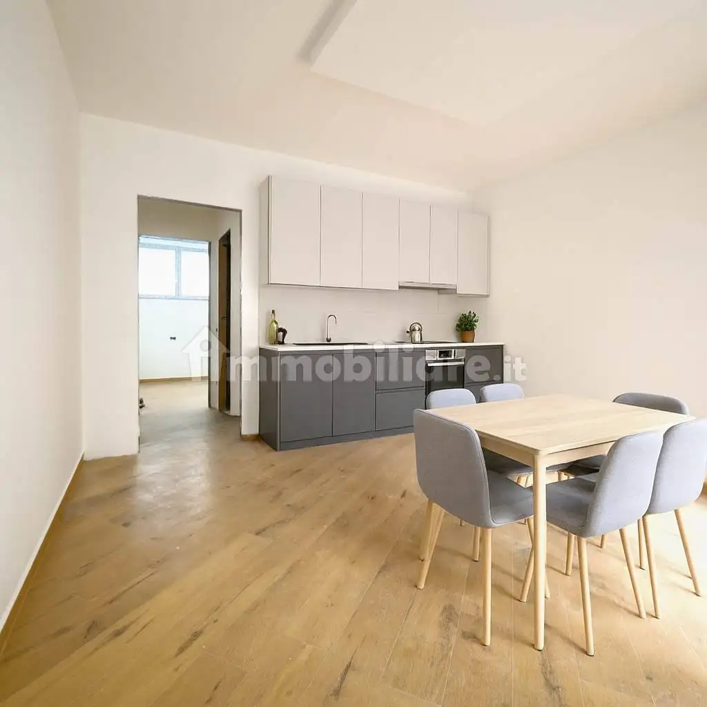 Appartamento in vendita a Milan