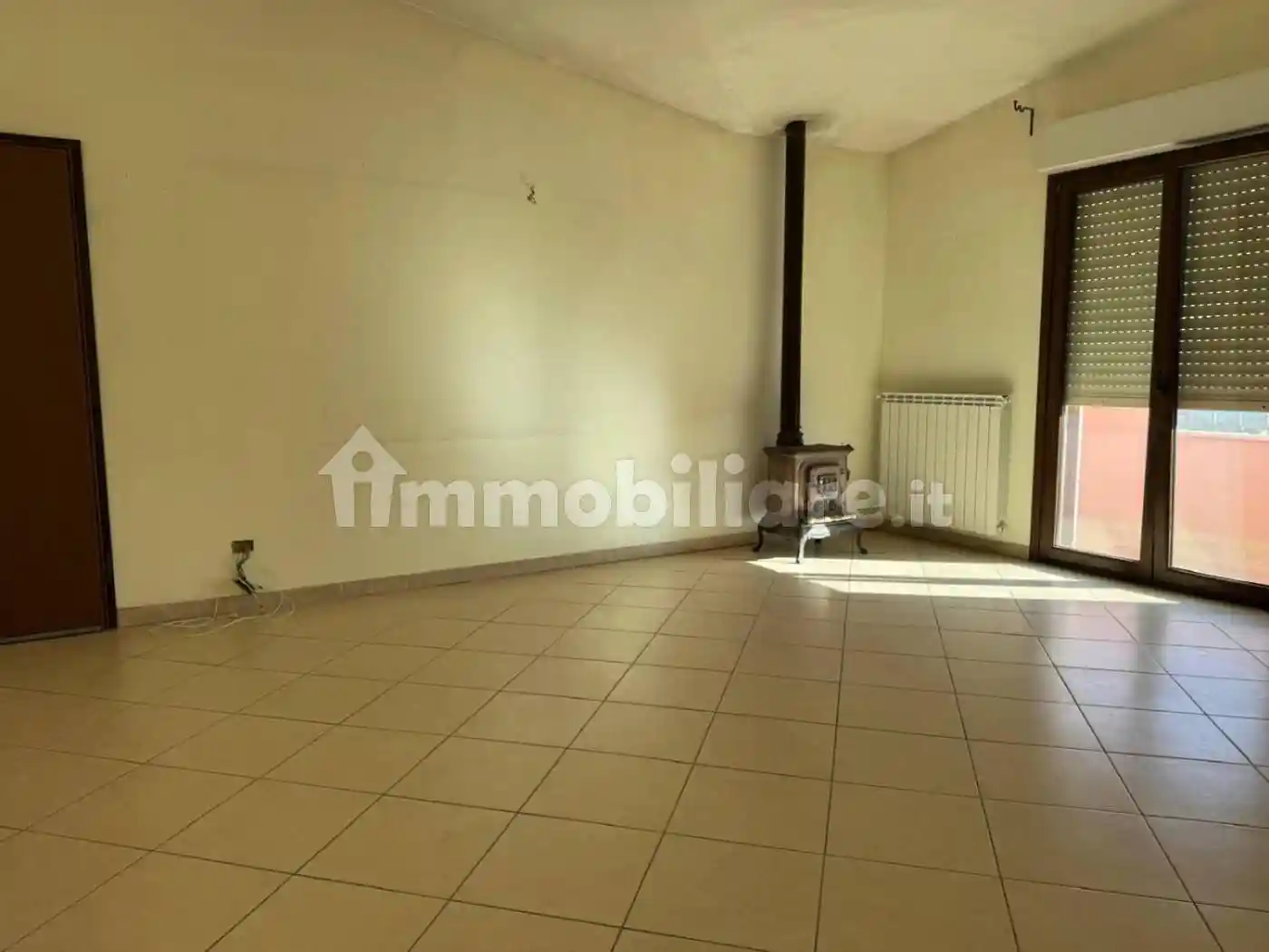 Trilocale buono stato, secondo piano, Centro, Città Sant'Angelo - foto 5