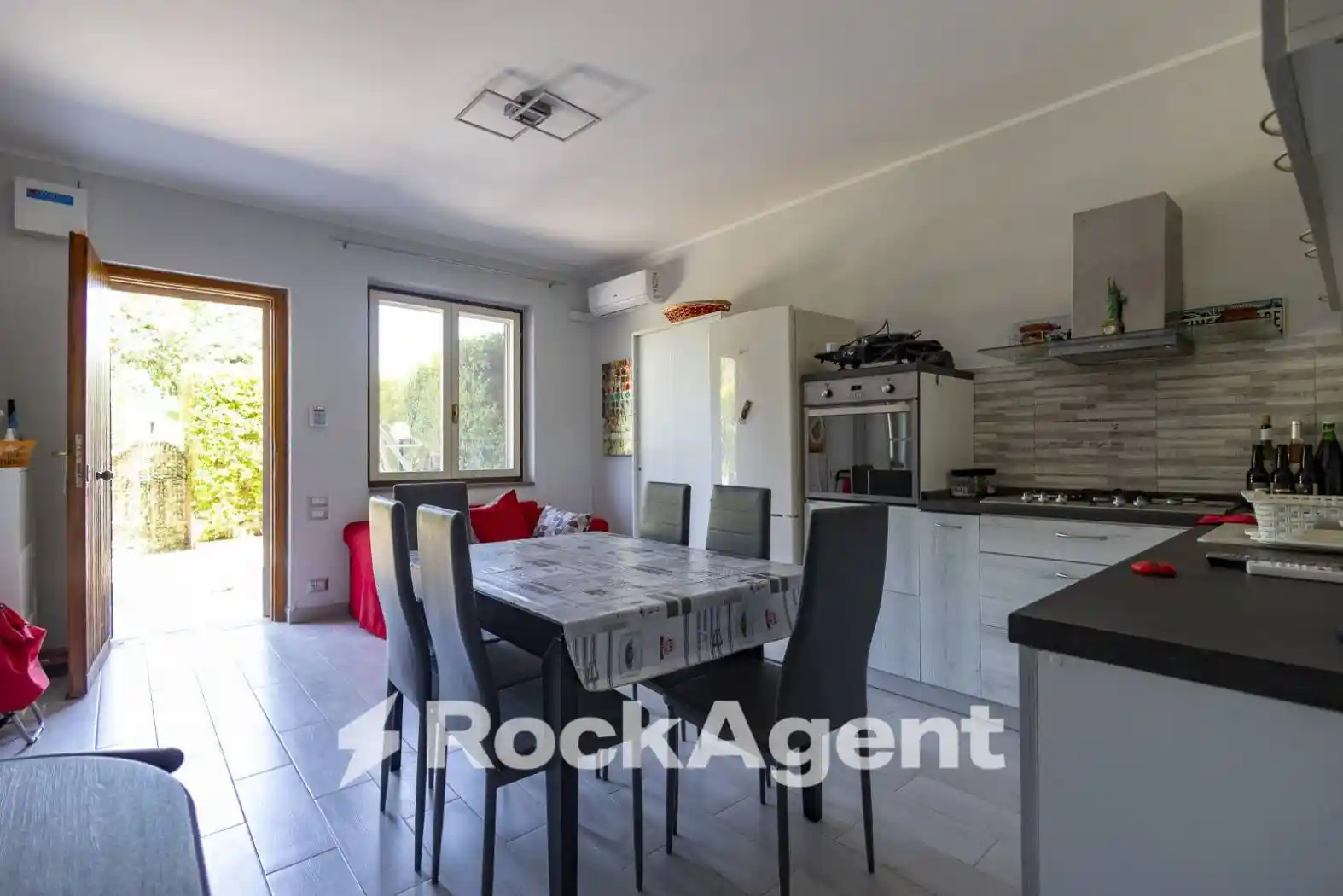 Trilocale via Giosuè Carducci, 51, Montepaone - foto 2